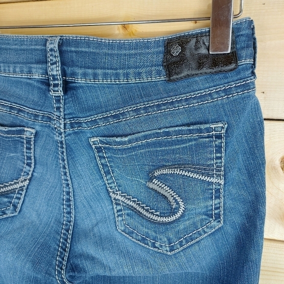 📣2/40$📣 SILVER SUKI Mid Capri stretch jeans size 28 - Picture 6 of 8